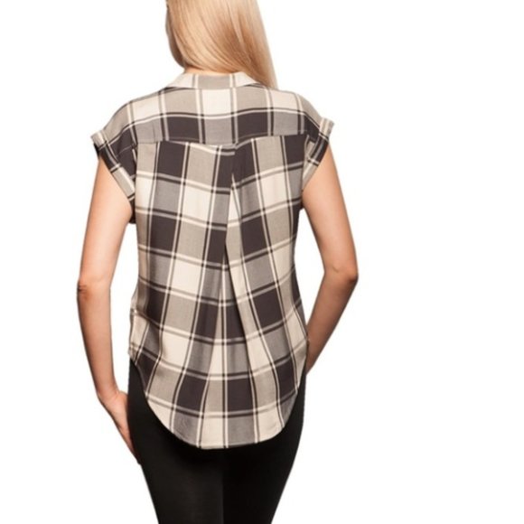Jachs Girlfriend Ivory Black Plaid Button Up Cap Sleeve Casual Shirt Sz. L NWT - Picture 2 of 13
